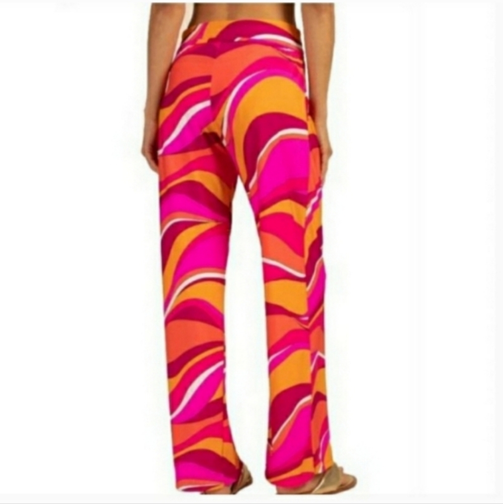 NEW TRINA TURK Vivid Vista Spa And Swim Collection SIZE LARGE - Picture 1 of 10